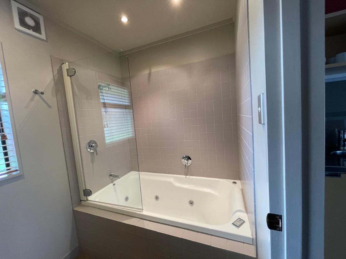 Bentleys Motor Inn Palmerston North Ngoại thất bức ảnh