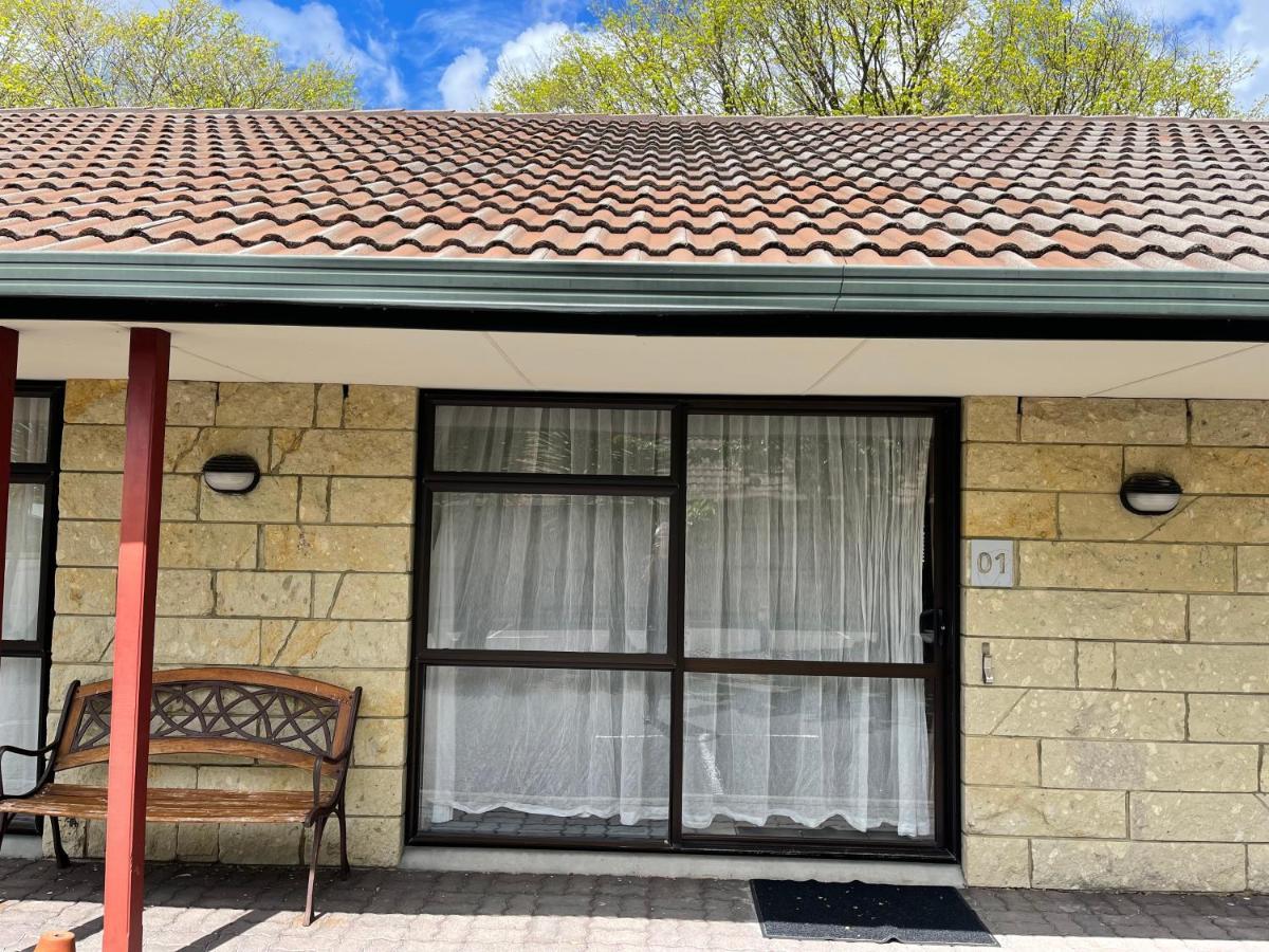 Bentleys Motor Inn Palmerston North Ngoại thất bức ảnh